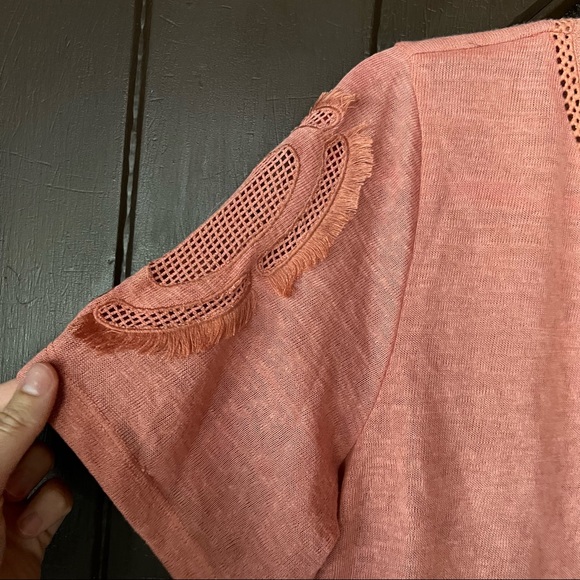 MOVING SALE! H&M coral lattice and fringe top - Picture 2 of 5